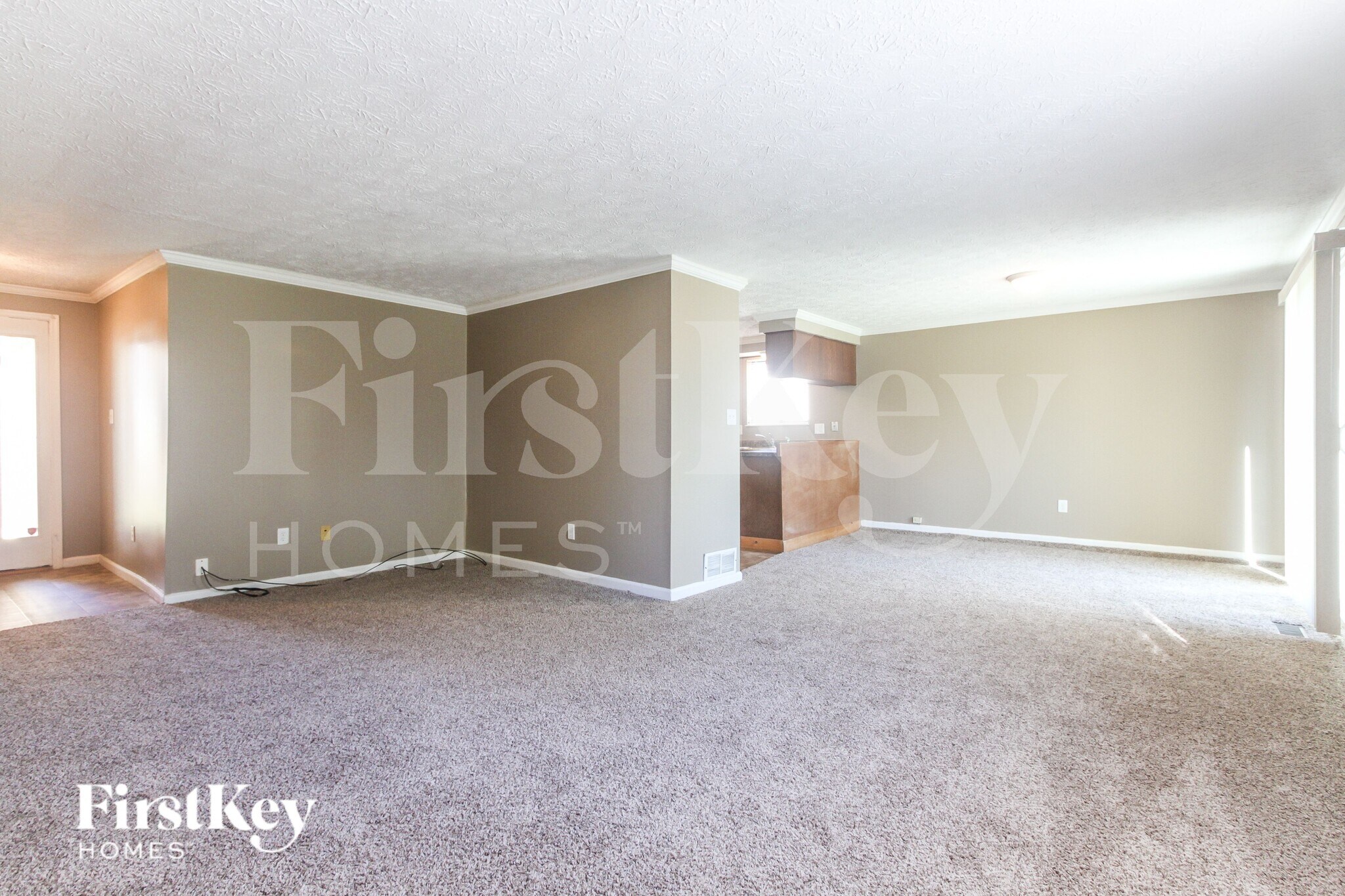 Building Photo - 3735 Valley Lake Dr