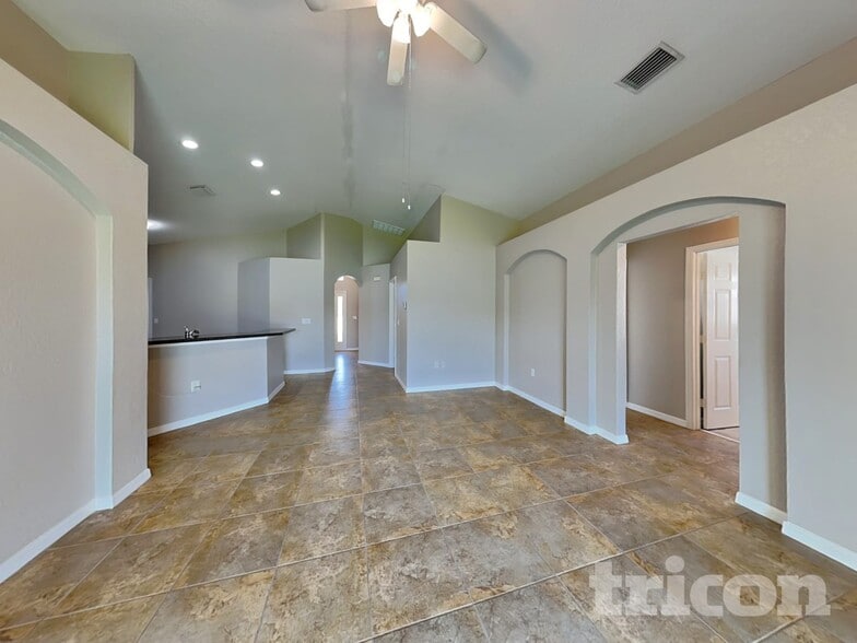 Building Photo - 569 Cody Caleb Dr