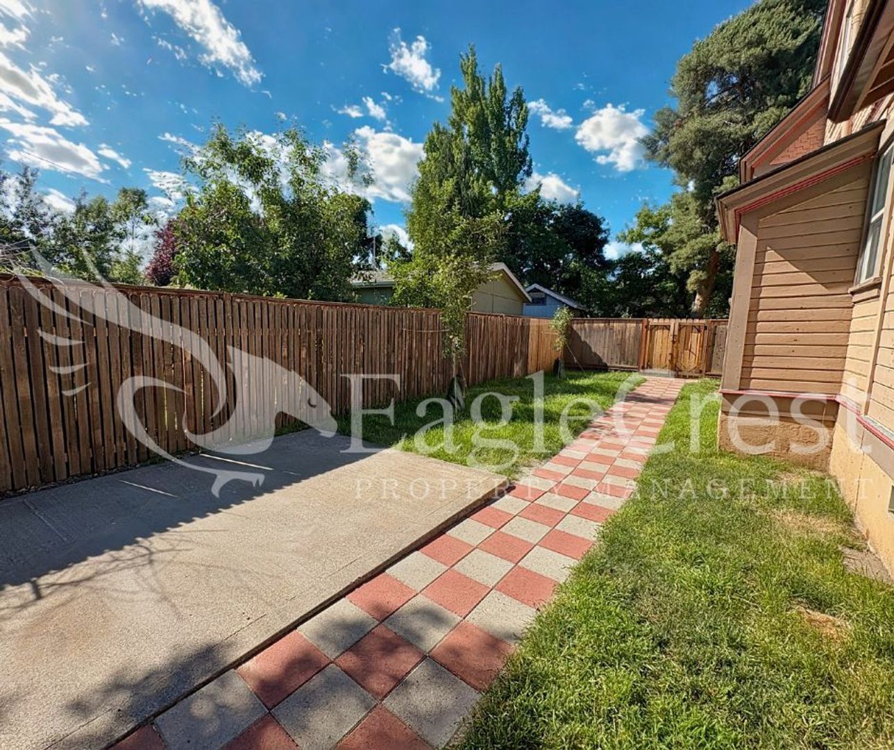 Building Photo - Charming Historic 4-Bedroom Home with Fenced Yard & Chicken Coop ~ $200.00 OFF 2nd MONTH RENT