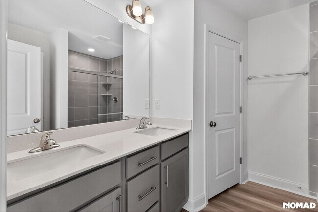 Building Photo - 818 Kensley Grv Ln