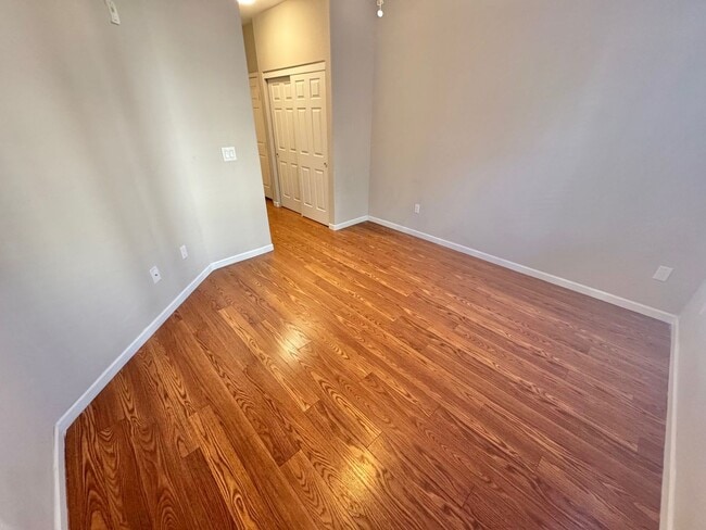 Building Photo - BRIGHT 2-BEDROOM SOUTHWEST LAS VEGAS CONDO