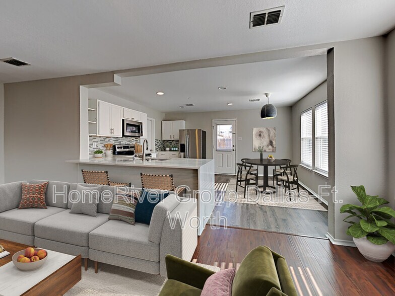Building Photo - 12644 Shady Cedar Dr