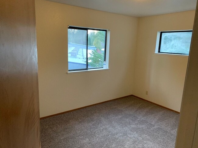 Building Photo - What a deal!! Newer Paint And Flooring!!! ...