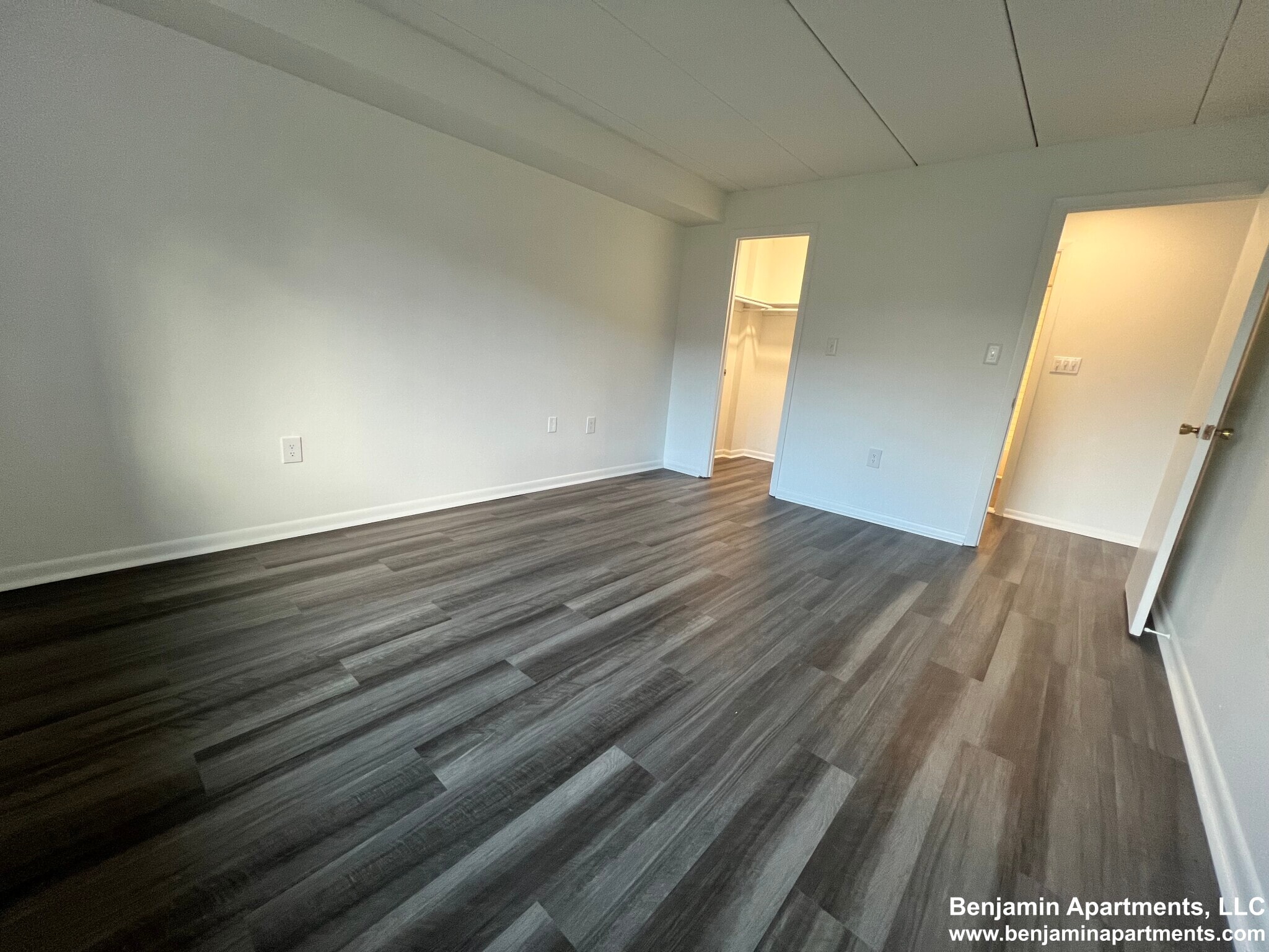 Building Photo - 51 Hill Rd