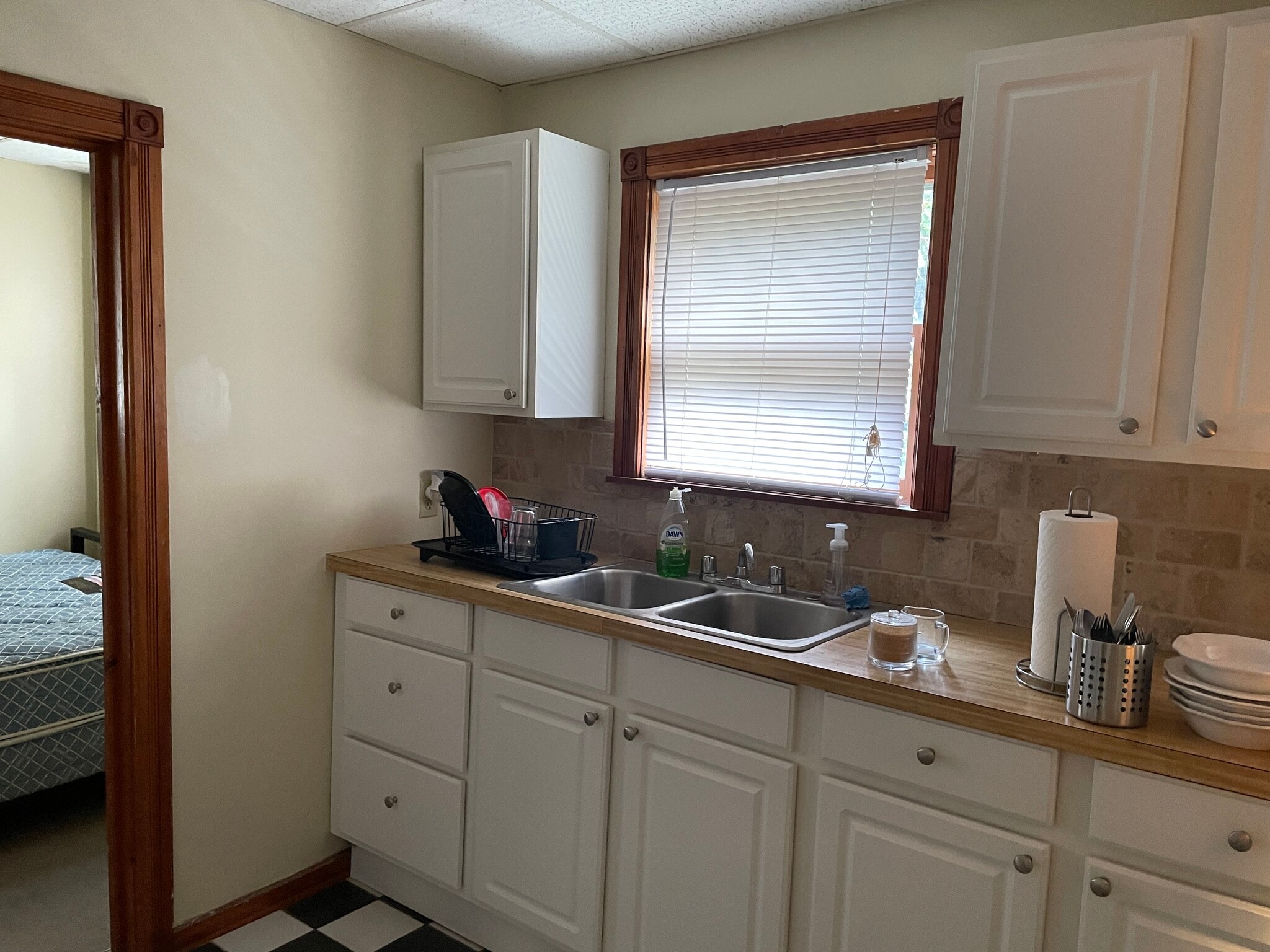 Building Photo - 33 Franklin St