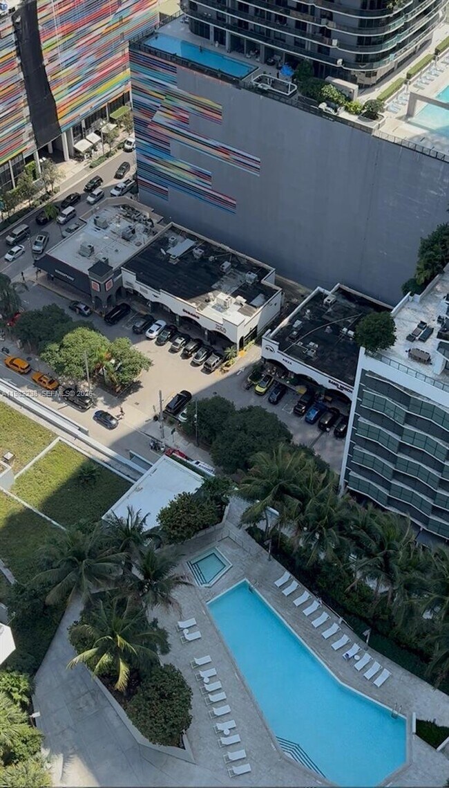 Building Photo - 88 SW 7th St