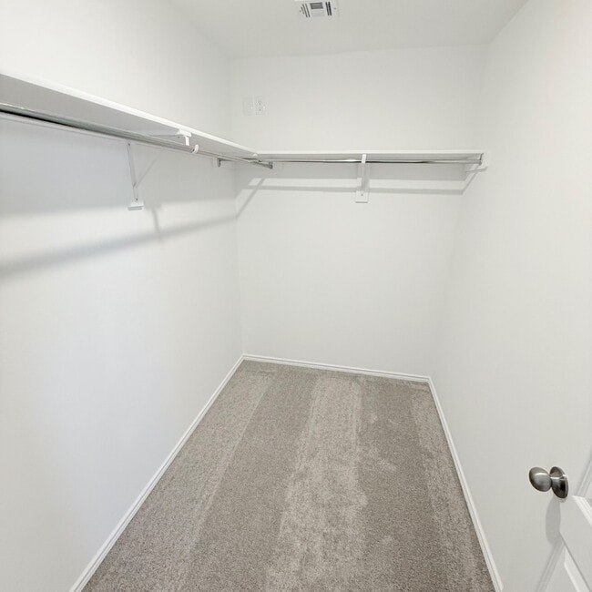 Building Photo - 1917 Rock Elm Dr