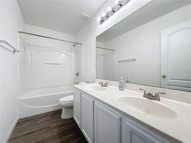 Building Photo - 16748 Sunrise Vista Dr