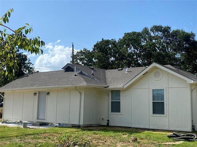 Building Photo - 1206 Red Bud St