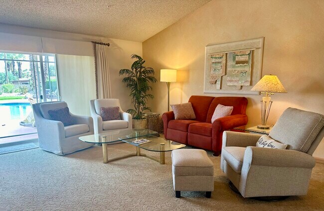 Building Photo - 38960 Kilimanjaro Dr