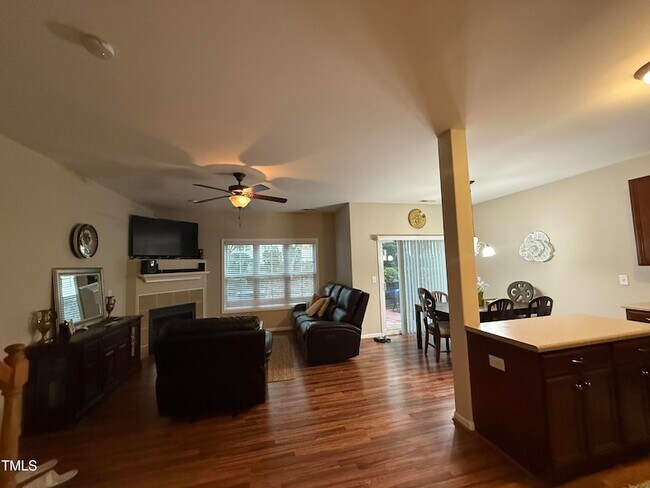 Building Photo - 340 Bayleigh Ct