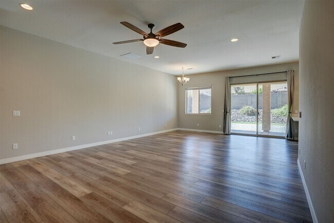 Building Photo - 6185 E Beecher Loop