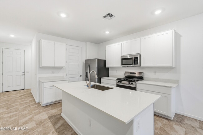 Building Photo - 8774 S Cir. Generoso