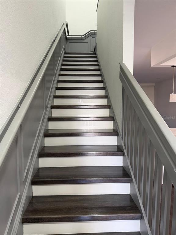 Building Photo - 2865 Polana St