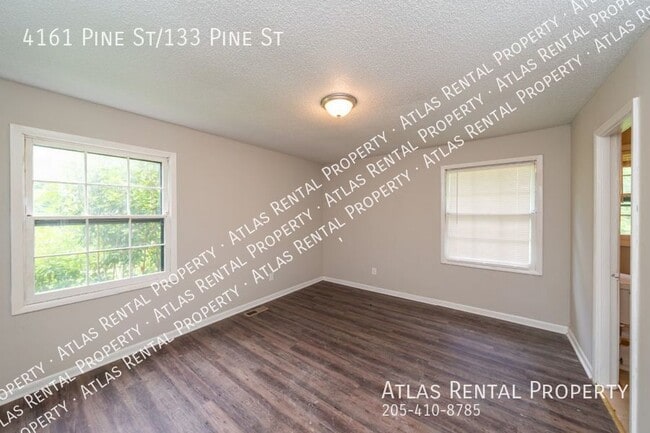 Building Photo - 4161 Pine St