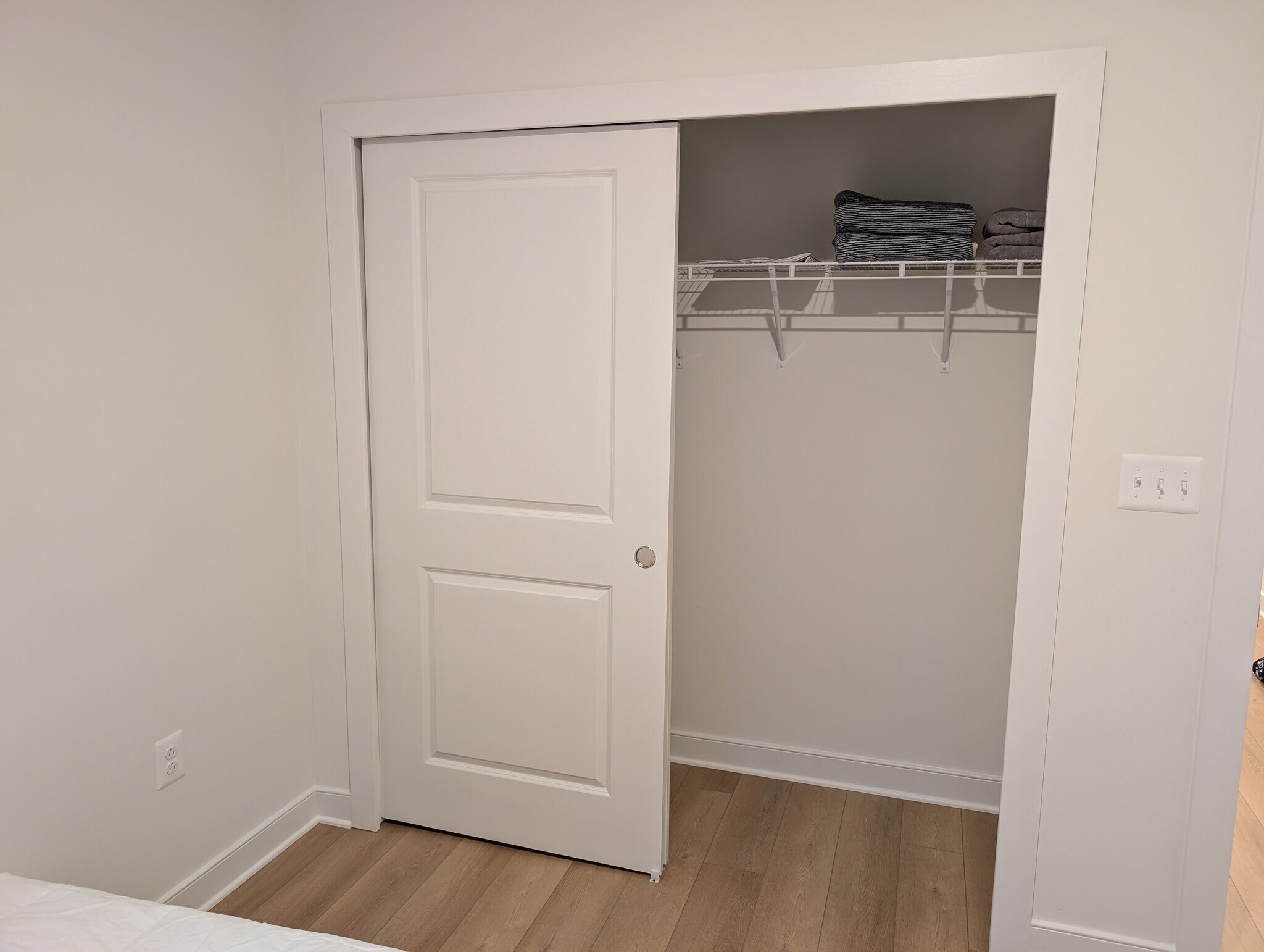 Building Photo - 2005 Henson Norris St