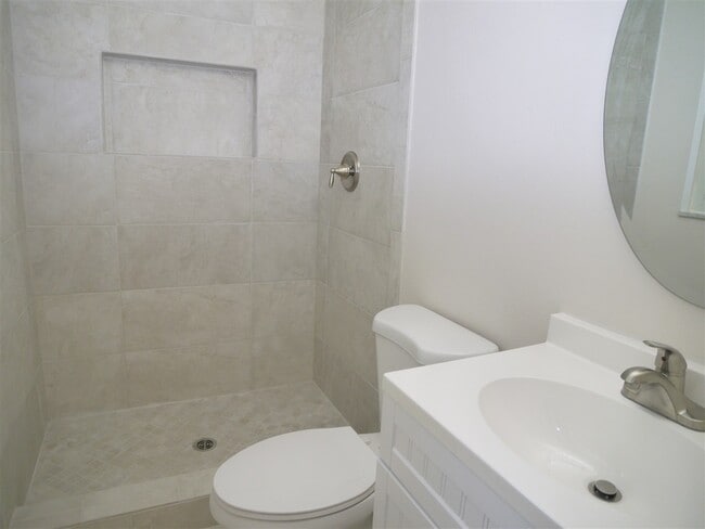 Building Photo - 1232 Winifred Dr