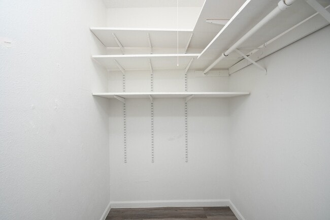 Building Photo - 379 Richvale Ln