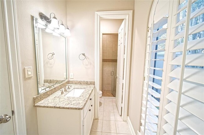 Building Photo - 910 Peachwood Bend Dr