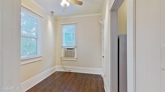 Building Photo - 1513 Palm Ave