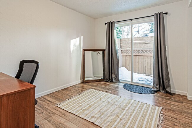 Building Photo - Fully Remodeled 3BR/1BA in the Heart of Bend