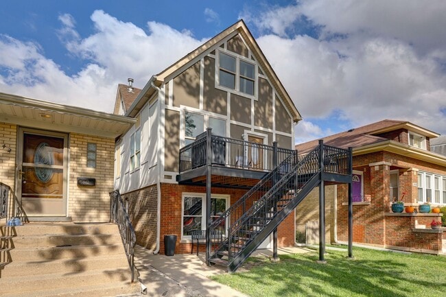 Building Photo - 5040 W Berenice Ave