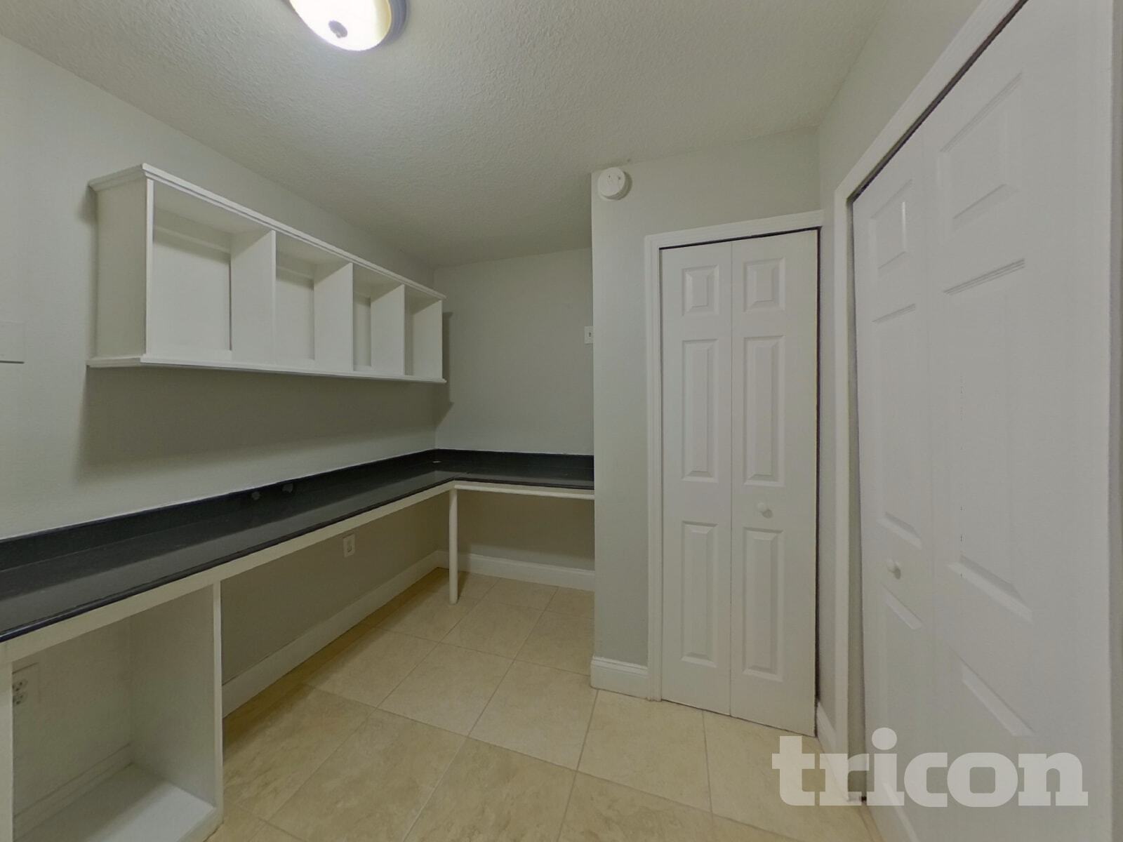 Building Photo - 6517 Seafairer Dr