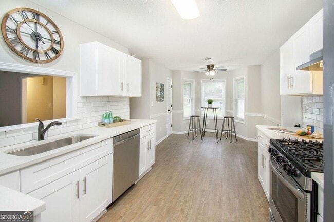 Building Photo - 140 Crabtree Dr