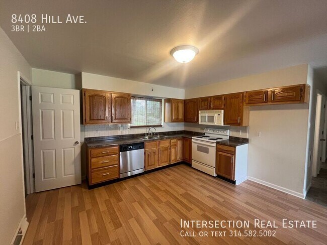 Building Photo - 8408 Hill Ave