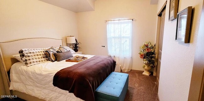 Building Photo - 13212 Emerald Hills St