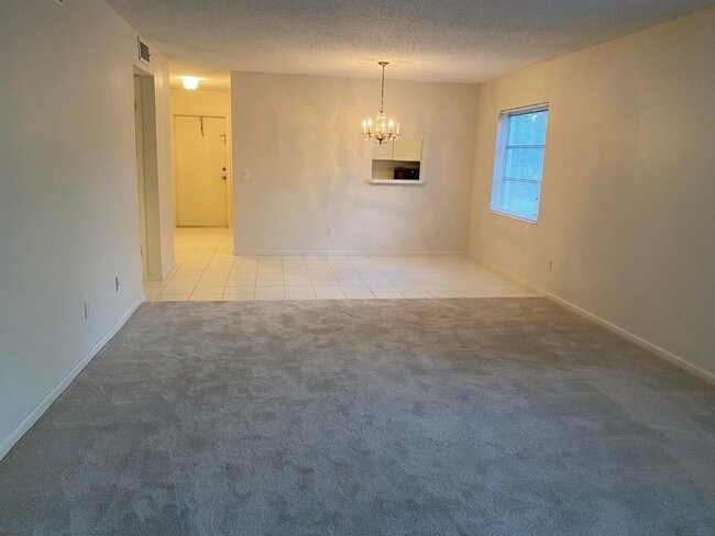 Building Photo - 2950 SE Ocean Blvd