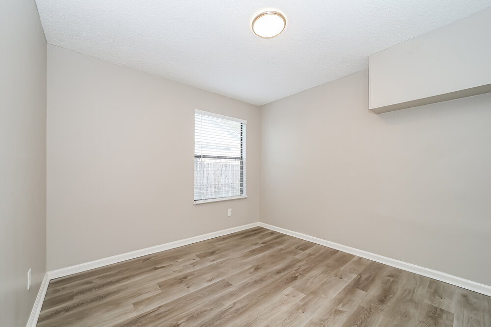 Building Photo - 8410 Spicewood Dr