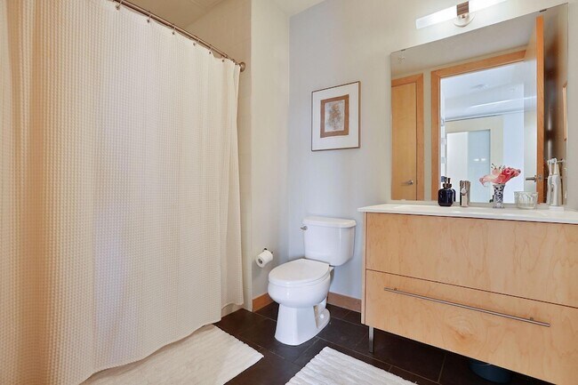 Building Photo - 901 S 2nd St