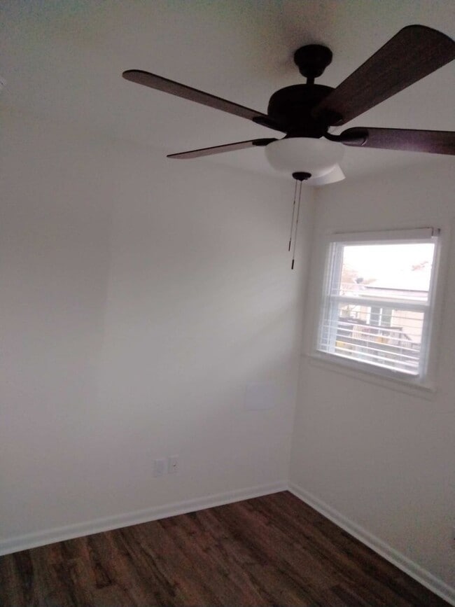 Building Photo - 306 Fulling Mill Rd