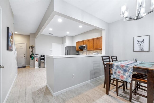 Building Photo - 5005 Barnstead Dr