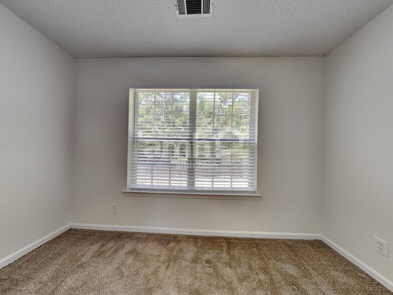 Building Photo - 170 Belle Grove Cir
