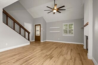 Building Photo - 22722 Braken Carter Ln