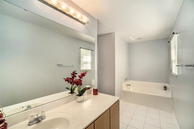 Building Photo - 4432 Stonefield Dr
