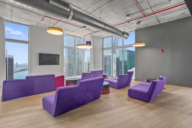 Building Photo - 151 SE 1st St