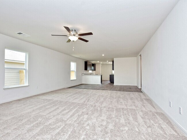 Building Photo - 1794 SF Home in Stonebridge Crossing - 4 B...