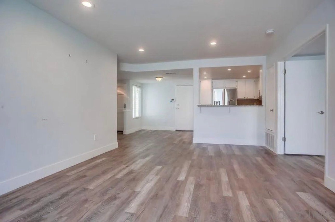 Building Photo - 450 Stoney Point Way