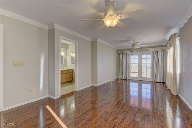 Building Photo - 8700 Captains Pl