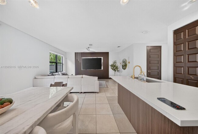 Building Photo - 15490 NW 91st Ct