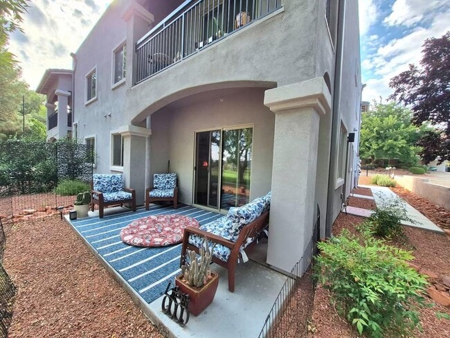 Building Photo - 45 Chaparral Dr