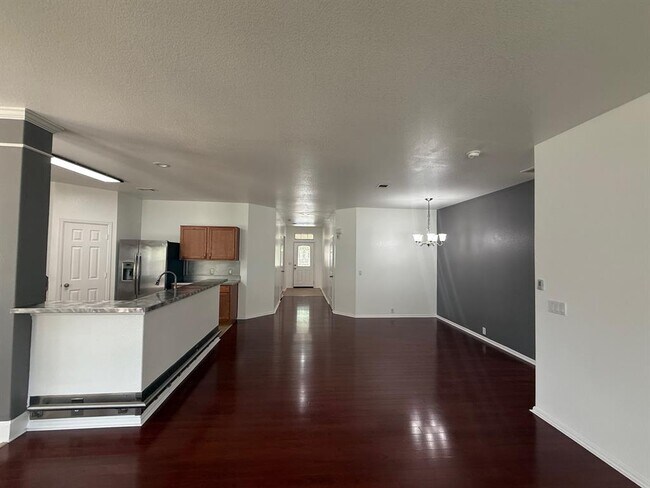 Building Photo - 155 Hoot Owl Ln S