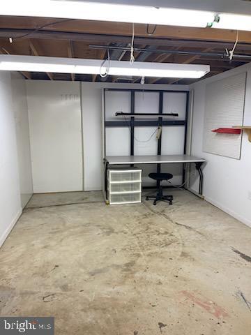 Building Photo - 14269 Silverdale Dr
