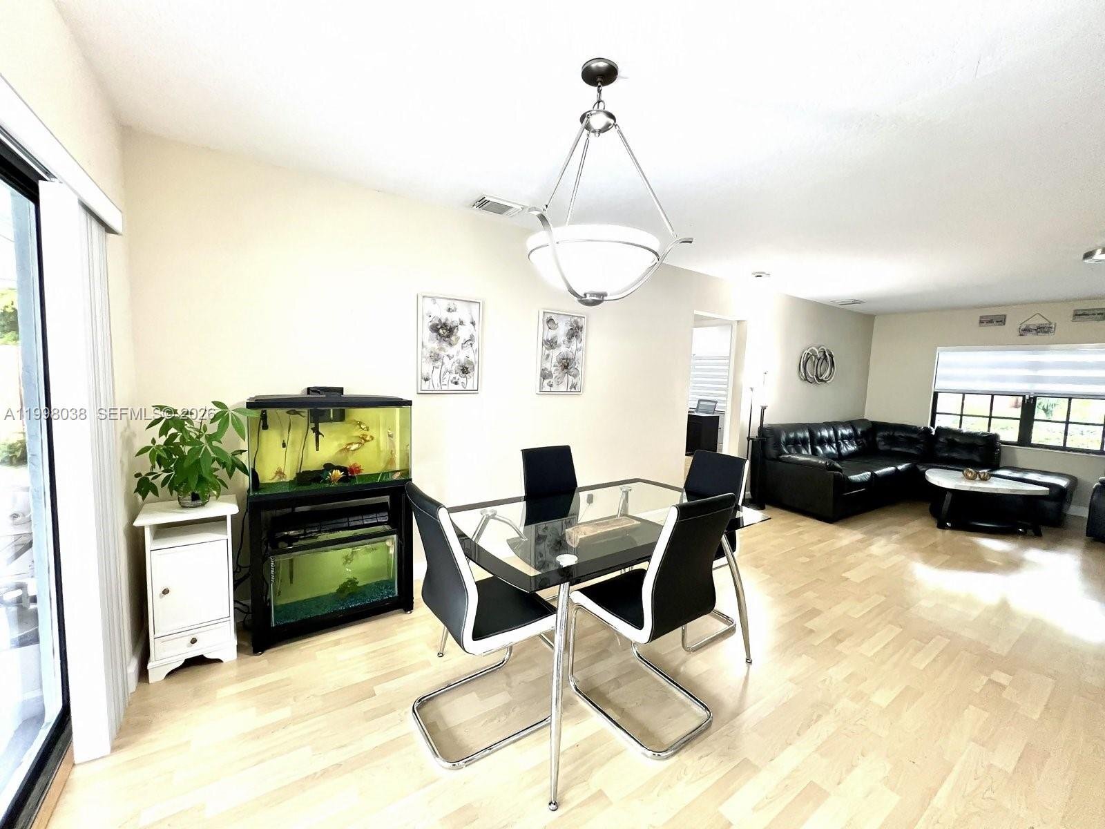 Building Photo - 1361 N Fieldlark Ln