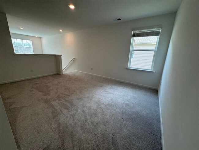 Building Photo - 204 Peregrine Point