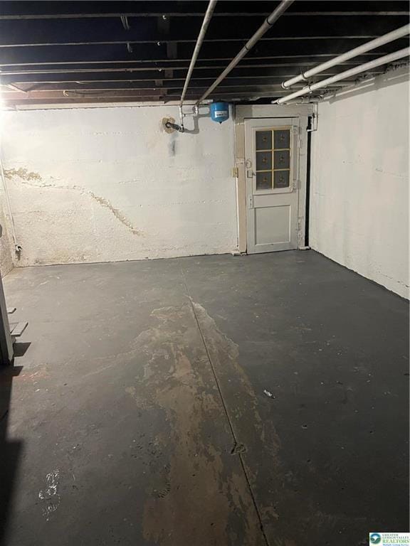 Building Photo - 221 E South St