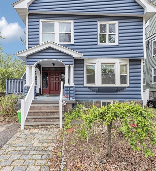 Building Photo - 294 South St